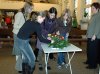 KiGo_10-14: Blumenschmuck im Apostelbereich Schug