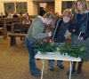 KiGo_10-14: Blumenschmuck im Apostelbereich Schug
