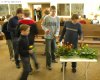 KiGo_10-14: Blumenschmuck im Apostelbereich Schug