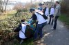 Jugendliche sind beim 11. Dreck-Weg-Tag dabei