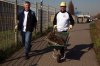 Jugendliche sind beim 11. Dreck-Weg-Tag dabei